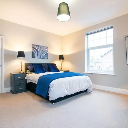 Modern Living 2 Bedroom Apartment South Wilmslow Exterior photo