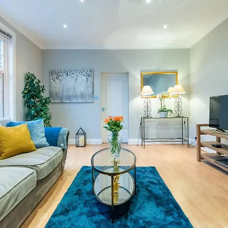 Modern Living 2 Bedroom Apartment South Wilmslow Exterior photo