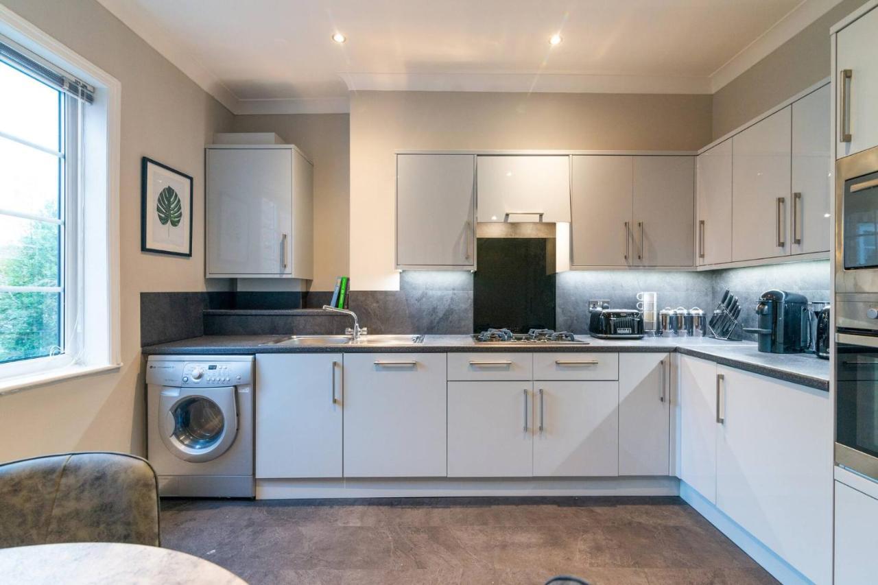 Modern Living 2 Bedroom South Appartement Wilmslow