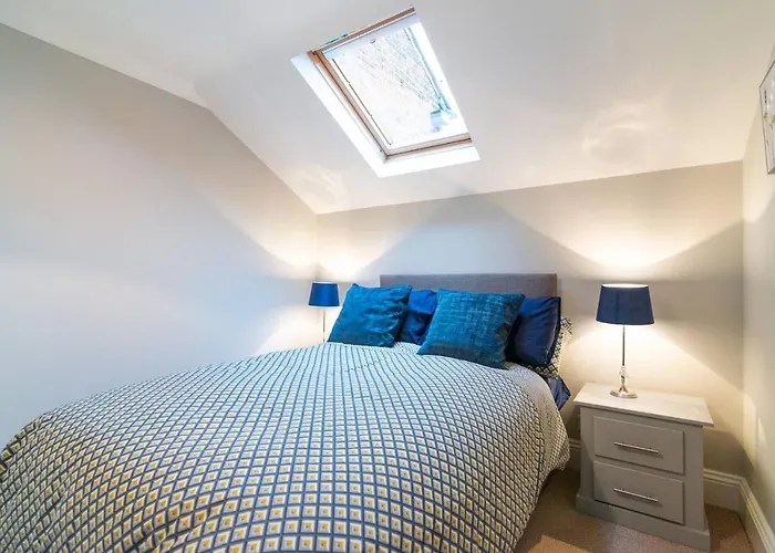 Modern Living 2 Bedroom Apartment South Wilmslow