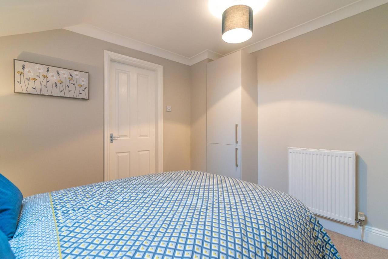 Apartment Modern Living 2 Bedroom South